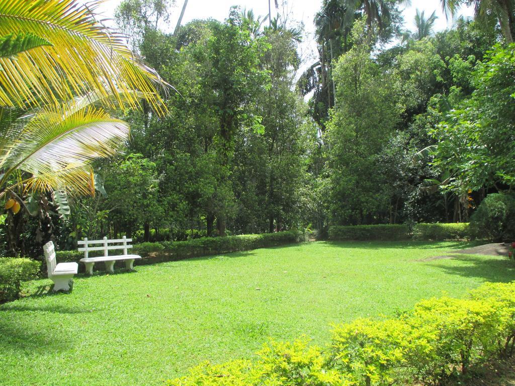 Alfred Colonial Bungalow & Spice Garden Kobbekaduwa Szoba fotó